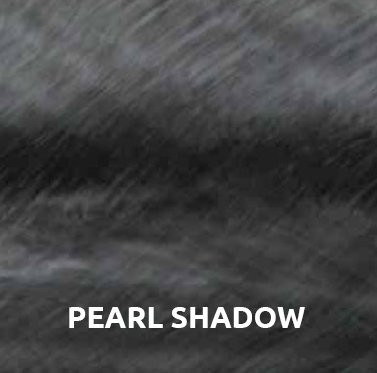 Nahaufnahme der Farbe 'Pearl Shadow', die ein sanftes, schimmerndes Schwarz mit Grautönen darstellt.